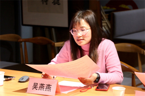02德育处副主任吴燕燕主持.jpg
